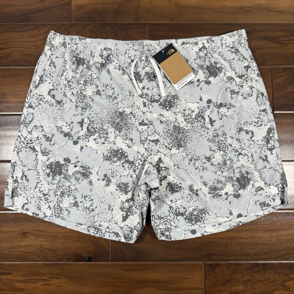 The North Face Men's Size XXL /‎ 2XL High Rise Grey Camo Action Shorts 2.0